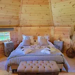 D'hotes Et Insolite - Les Canards De La Germaine B&B 3*