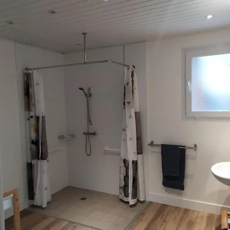 Bed & Breakfast D'hotes Et Insolite - Les Canards De La Germaine Sancourt (Somme)